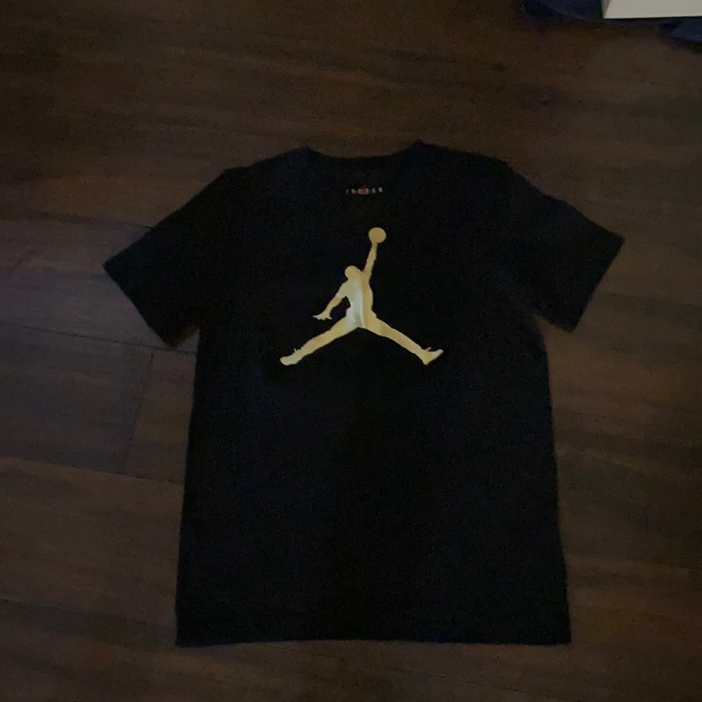 Jordan shirt